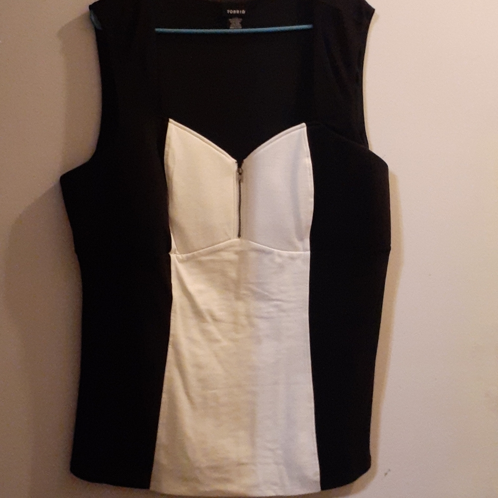 Torrid Top size 3